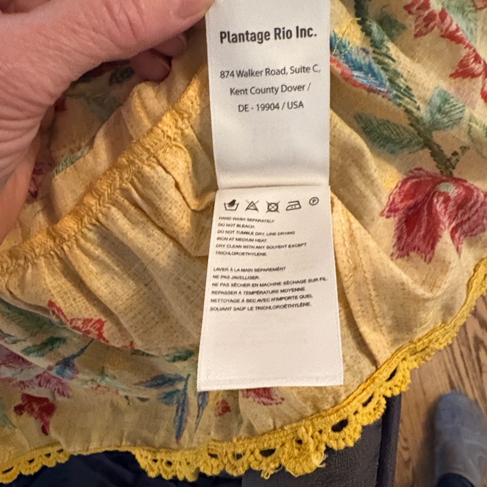 FARM Rio Vibrant and Romantic Sunshine Yellow Floral Mini Skirt Size Medium - Picture 4 of 6